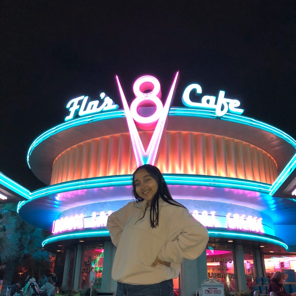 Meet your Posher, Melina